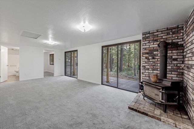 2900 Shady Ln, Pollock Pines, CA 95726