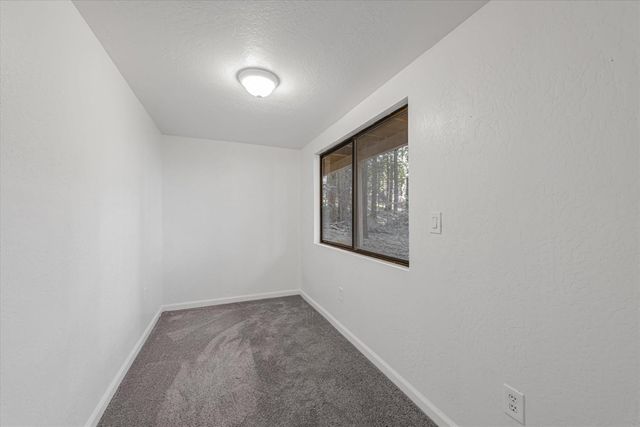 2900 Shady Ln, Pollock Pines, CA 95726