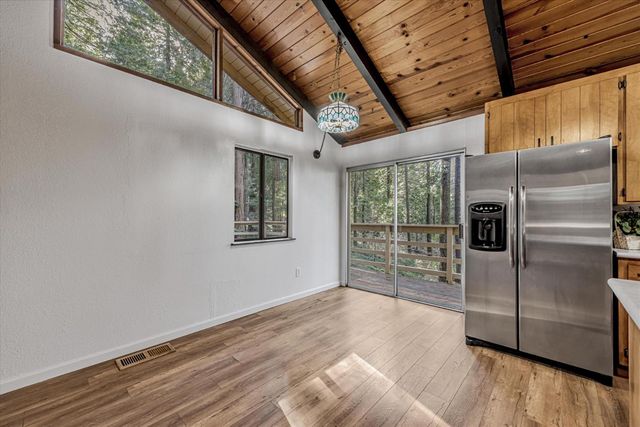 2900 Shady Ln, Pollock Pines, CA 95726