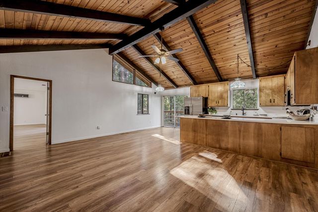 2900 Shady Ln, Pollock Pines, CA 95726