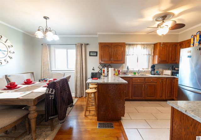 2501 Clay St, Paducah, KY 42001