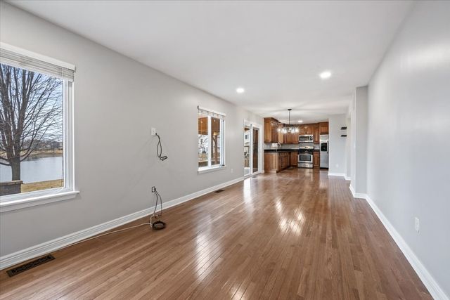 1720 William Drive, Romeoville, IL 60446