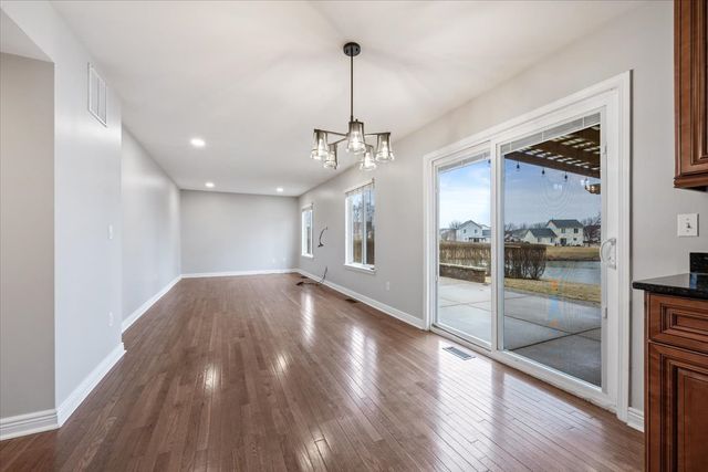 1720 William Drive, Romeoville, IL 60446