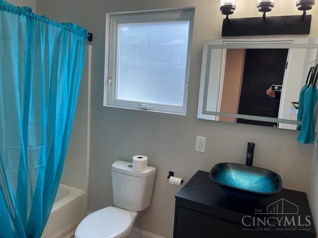 2102 Ross Avenue, Norwood, OH 45212