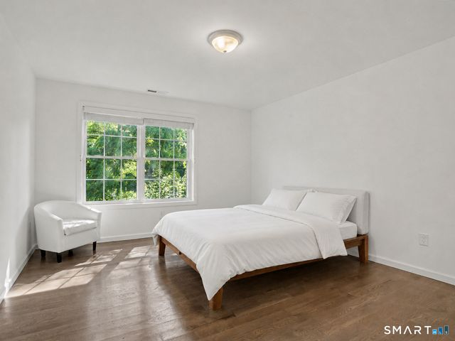 42 Chestnut Street 3, Bethel, CT 06801