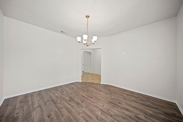 1205 Crest Ridge Drive, Glenn Heights, TX 75154