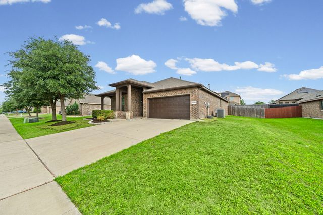 1205 Crest Ridge Drive, Glenn Heights, TX 75154