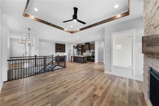 1148 SW Whitby Drive, Lee's Summit, MO 64083