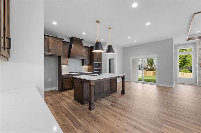 1148 SW Whitby Drive, Lee's Summit, MO 64083