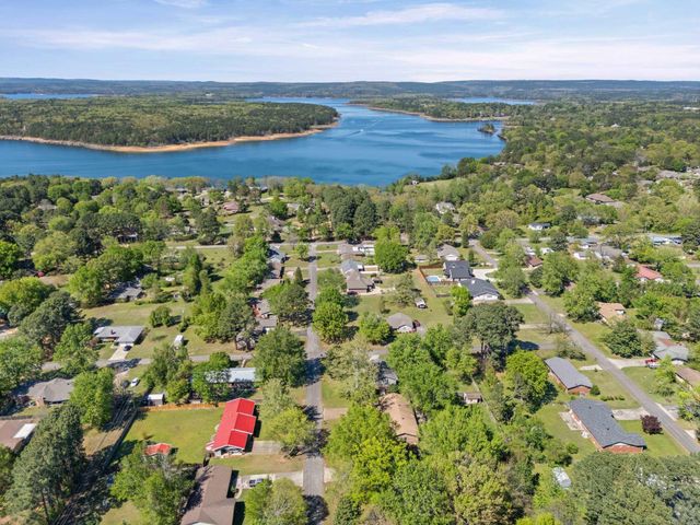 423 Hillcrest Drive, Heber Springs, AR 72543