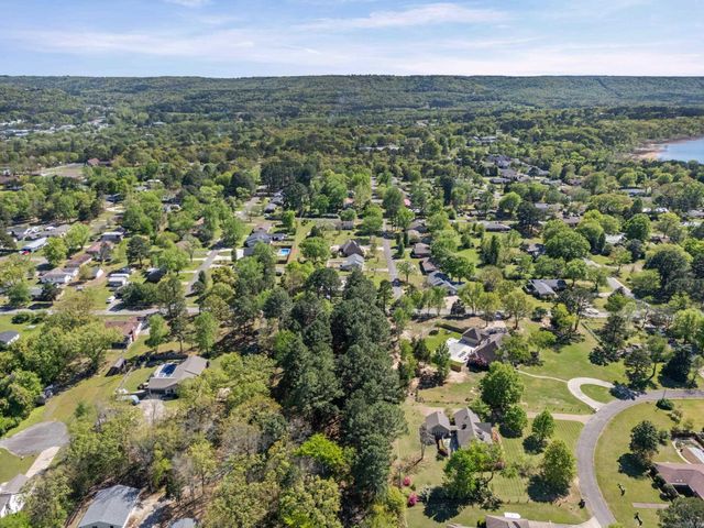 423 Hillcrest Drive, Heber Springs, AR 72543