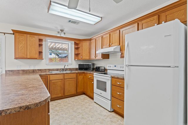 423 Hillcrest Drive, Heber Springs, AR 72543