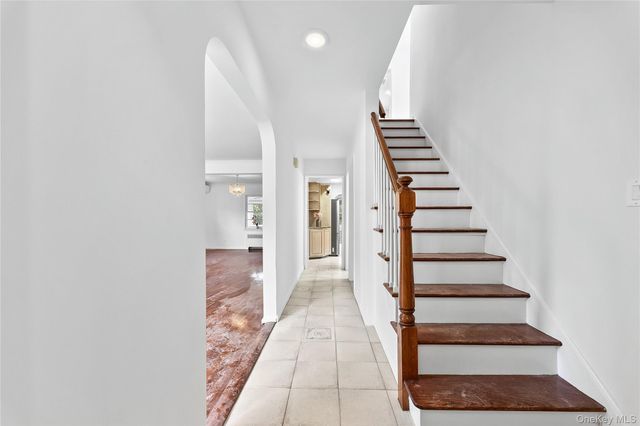 219-01 82nd Avenue, Queens Village, NY 11427