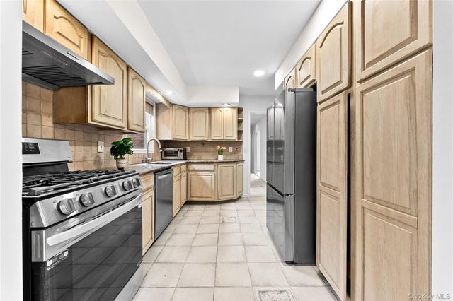 219-01 82nd Avenue, Queens Village, NY 11427