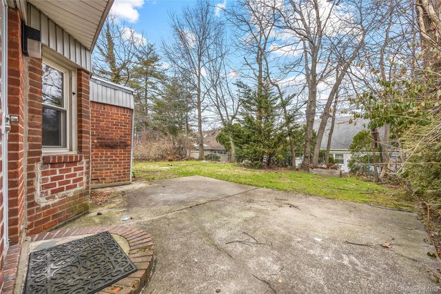 219-01 82nd Avenue, Queens Village, NY 11427