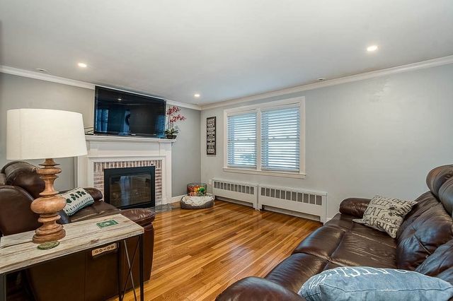 34 Sammett Ave, Boston, MA 02131