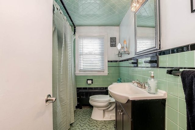 34 Sammett Ave, Boston, MA 02131