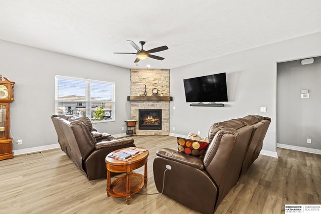 11010 S 187th Street, Omaha, NE 68136