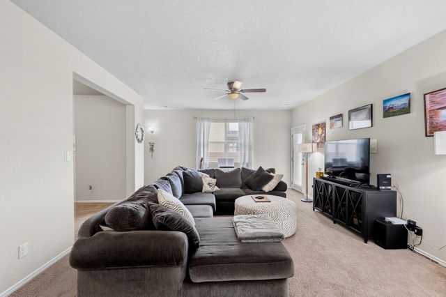 5725 Colfax Court NE, Rio Rancho, NM 87144