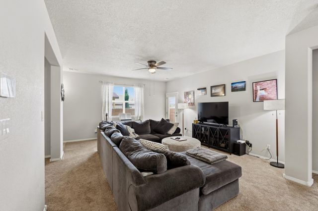 5725 Colfax Court NE, Rio Rancho, NM 87144