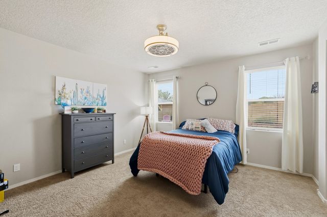 5725 Colfax Court NE, Rio Rancho, NM 87144