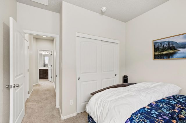 5725 Colfax Court NE, Rio Rancho, NM 87144