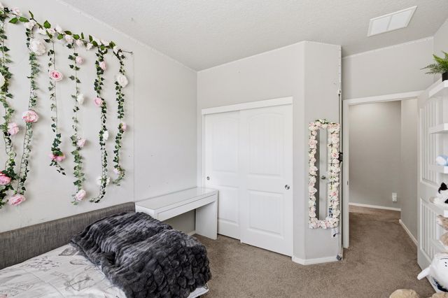 5725 Colfax Court NE, Rio Rancho, NM 87144