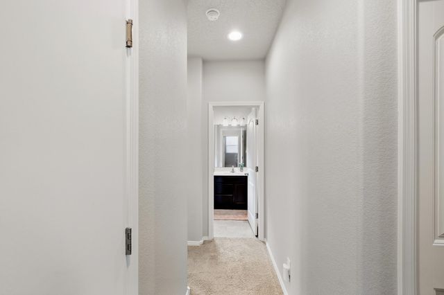 5725 Colfax Court NE, Rio Rancho, NM 87144