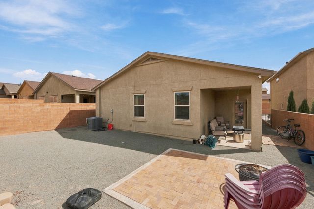 5725 Colfax Court NE, Rio Rancho, NM 87144