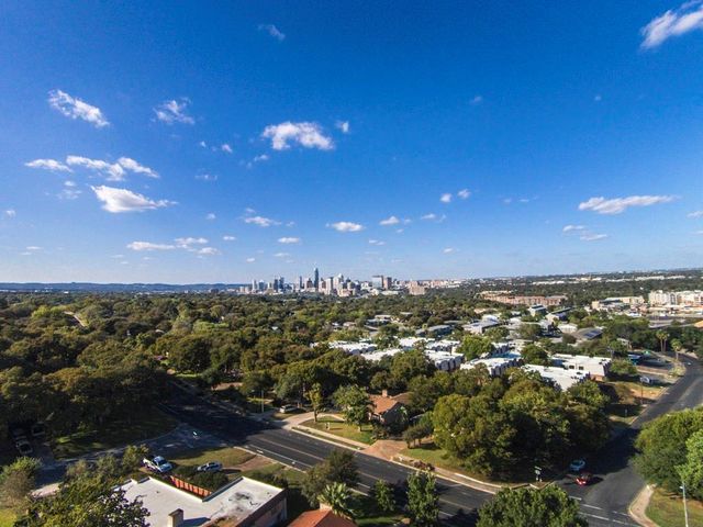 1813 Woodland Ave, Austin, TX 78741