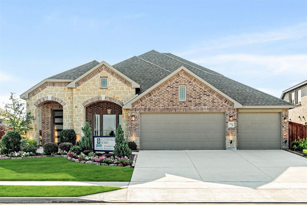 3916 Hometown Boulevard, Forney, TX 75126