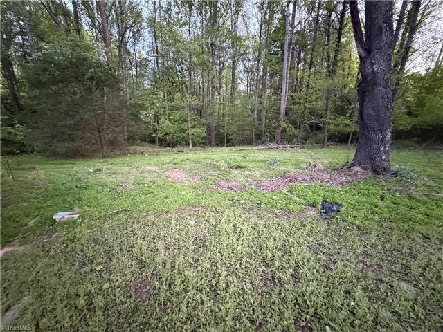 1519 Pipers Gap Road, Mount Airy, NC 27030
