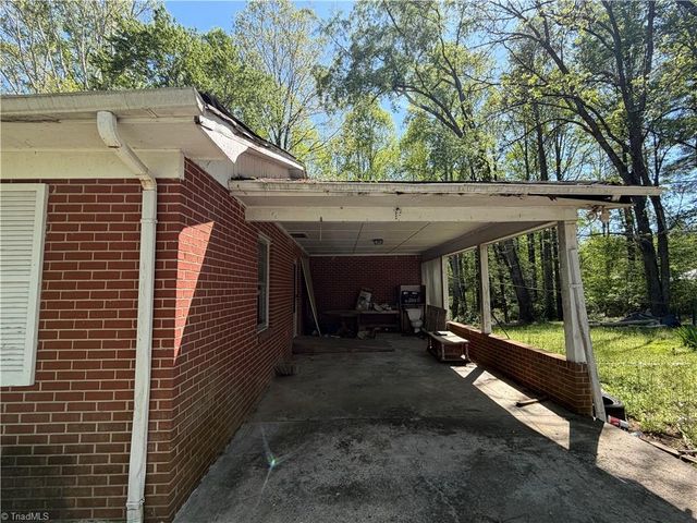1519 Pipers Gap Road, Mount Airy, NC 27030