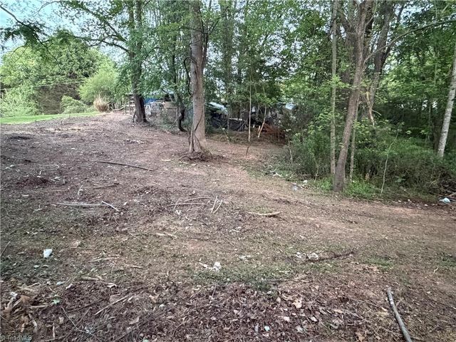 1519 Pipers Gap Road, Mount Airy, NC 27030