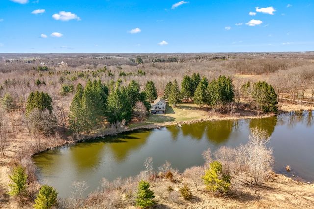 2175 Bird Lake Road S, Osseo, MI 49266