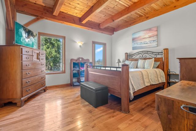 2175 Bird Lake Road S, Osseo, MI 49266