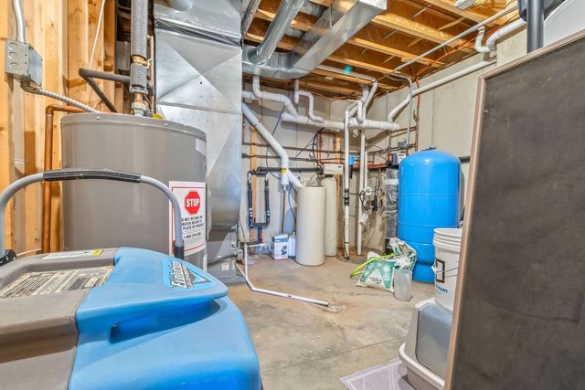 2175 Bird Lake Road S, Osseo, MI 49266