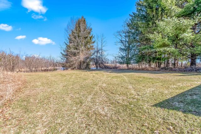 2175 Bird Lake Road S, Osseo, MI 49266