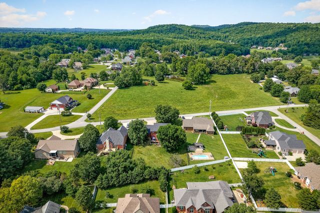 3533 Burton Cove Rd, Cookeville, TN 38506