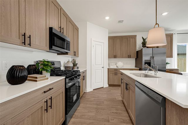 6204 Brookhaven Street, Rosenberg, TX 77469