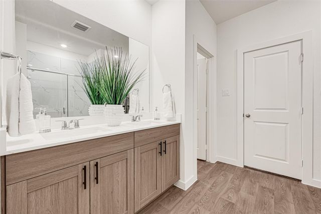 6204 Brookhaven Street, Rosenberg, TX 77469