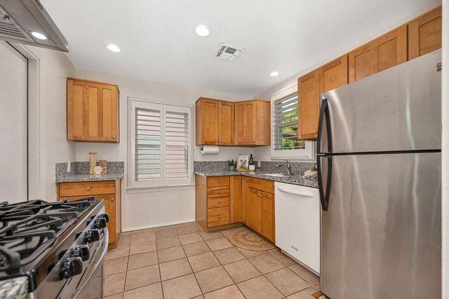 4823 Jerry Way, Sacramento, CA 95819