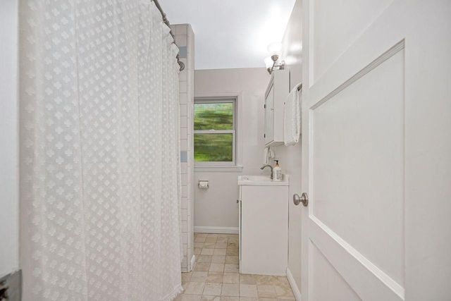 4823 Jerry Way, Sacramento, CA 95819