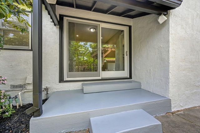 4823 Jerry Way, Sacramento, CA 95819