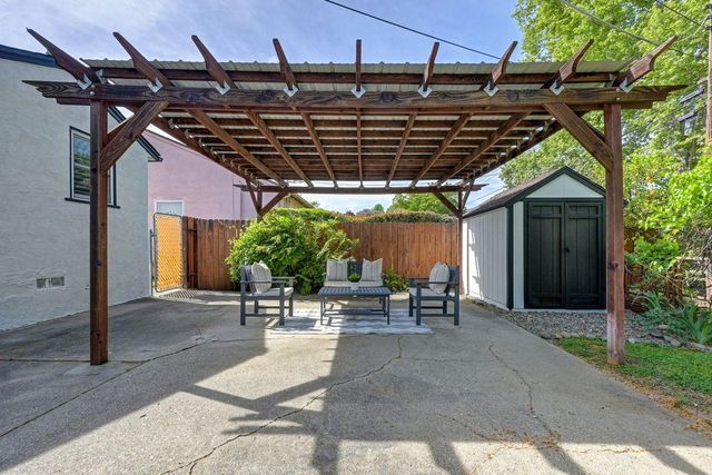 4823 Jerry Way, Sacramento, CA 95819