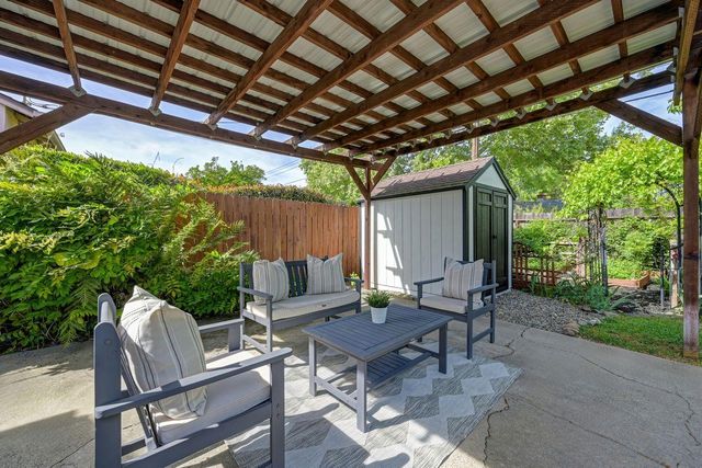 4823 Jerry Way, Sacramento, CA 95819