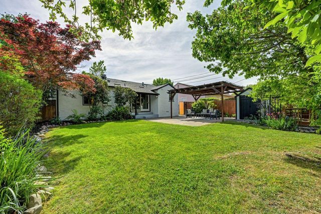 4823 Jerry Way, Sacramento, CA 95819