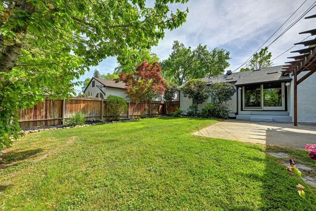4823 Jerry Way, Sacramento, CA 95819