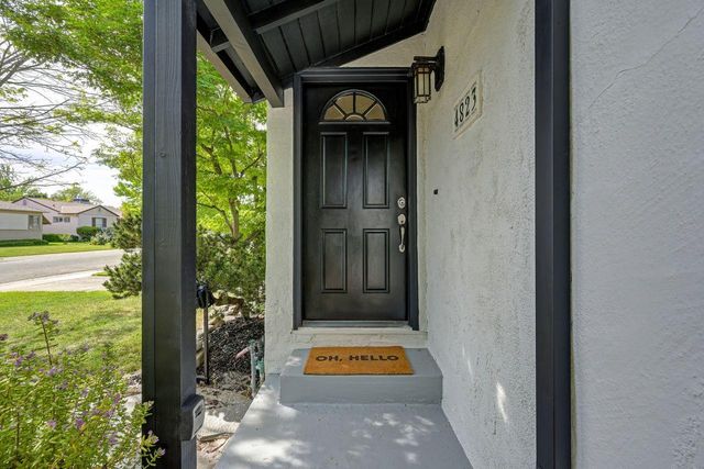 4823 Jerry Way, Sacramento, CA 95819