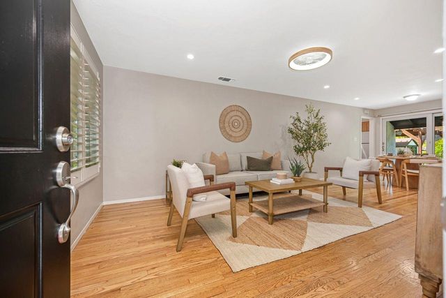 4823 Jerry Way, Sacramento, CA 95819